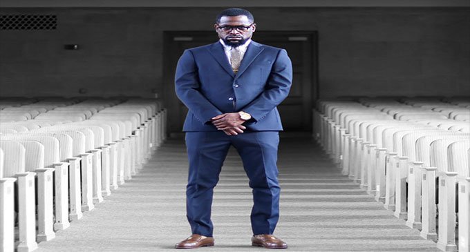 Stint in federal prison leads student to divinity school